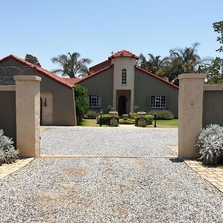 Pretoria-Noordヌーヴォー スタジオアパートメント エクステリア 写真